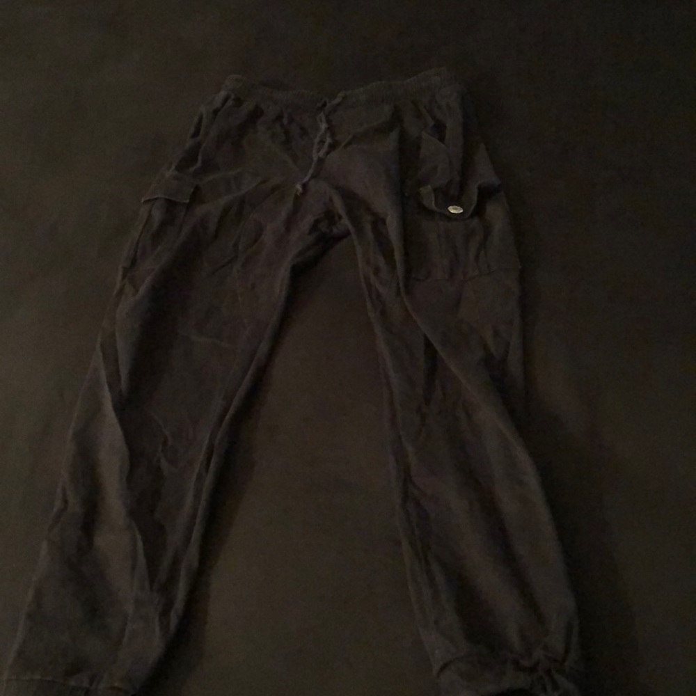 Black cargo pants
